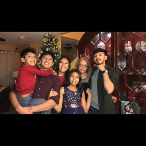 Meet your Posher, Ana